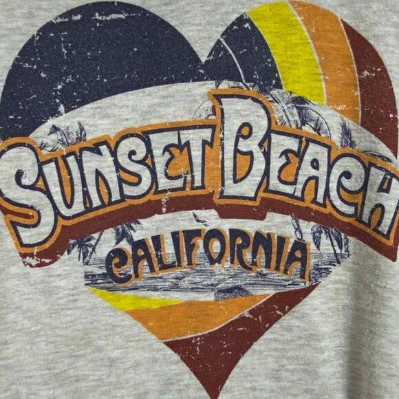 70's Style Vintage Inspired Sunset Beach California Graphic Tee Shirt - Picture 1 of 10